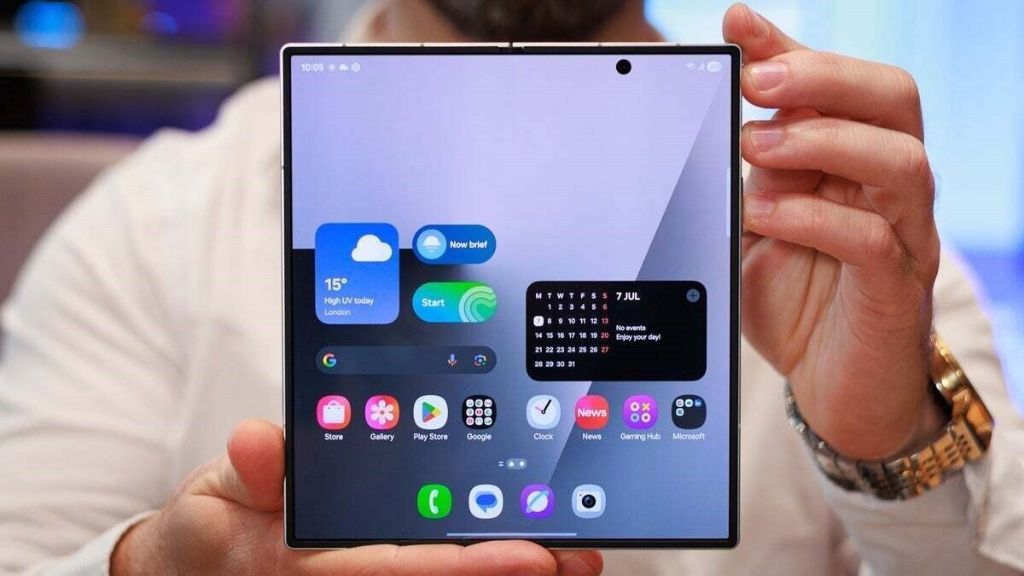 Samsung Galaxy Z Fold 8
